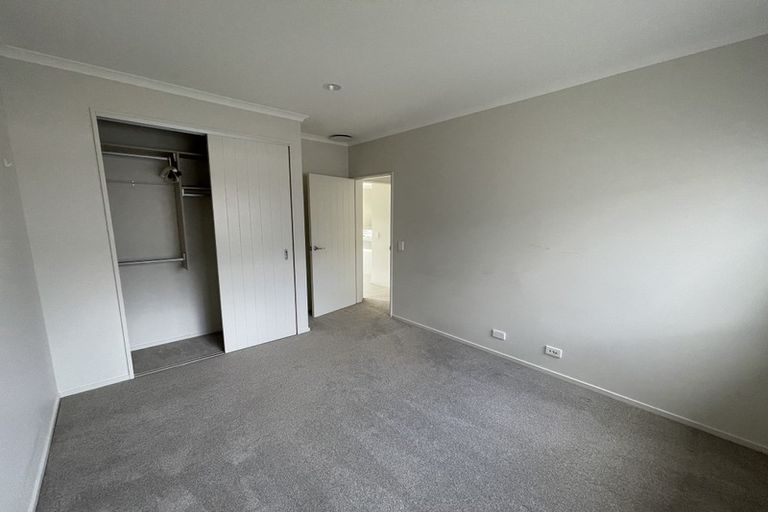 Photo of property in 35 Kuhanui Drive, Karaka, Papakura, 2113