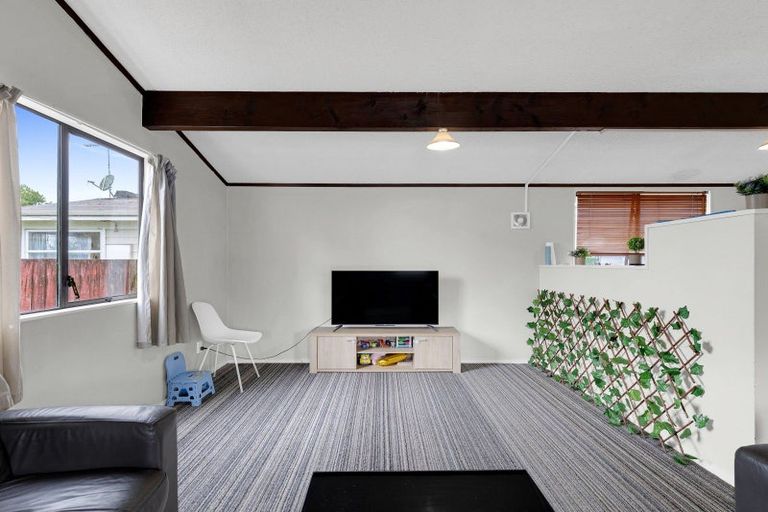 Photo of property in 61a Carrington Avenue, Silverdale, Hamilton, 3216