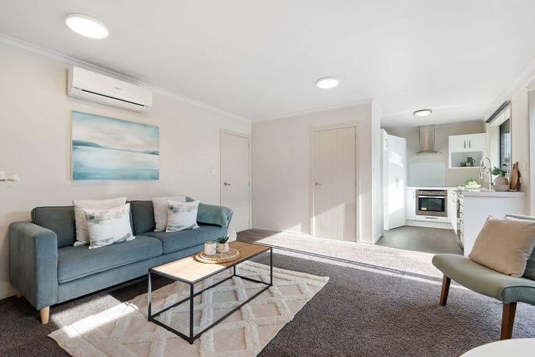 Photo of property in 2c Dey Street, Mosgiel, 9024