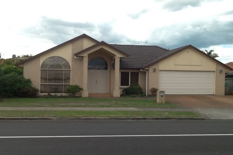 Photo of property in 47 Kelvin Hart Drive, East Tamaki, Auckland, 2013