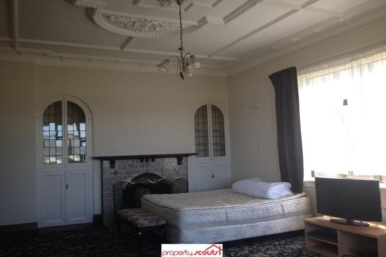 Photo of property in 2 Heriot Row, Dunedin Central, Dunedin, 9016