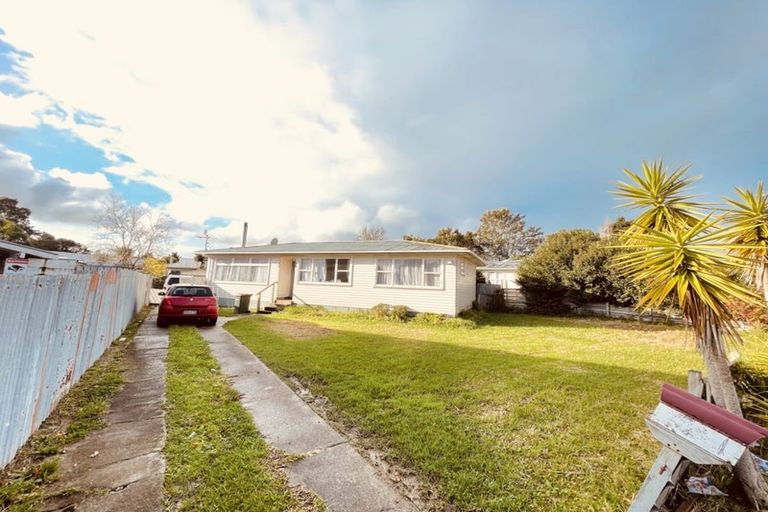 Photo of property in 5 President Avenue, Papakura, 2110