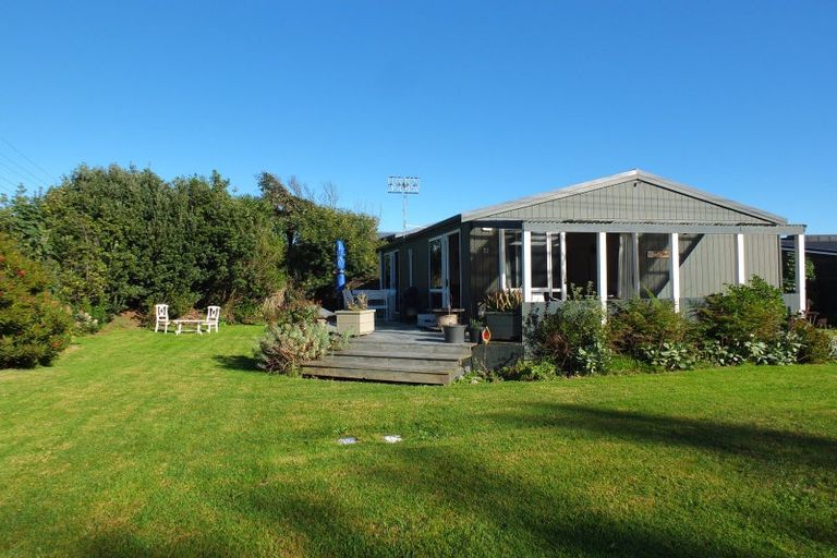 Photo of property in 22 Holben Parade, Foxton Beach, Foxton, 4815