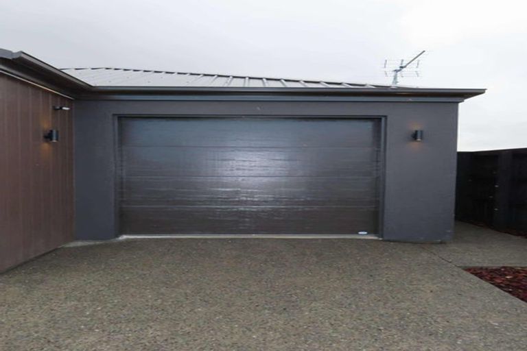 Photo of property in 24 Mcgrath Lane, Rangiora, 7400
