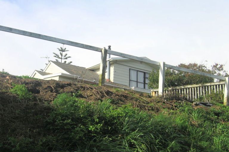 Photo of property in 17 Jackson Terrace, Ranui, Porirua, 5024