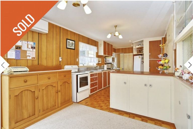 Photo of property in 222 Avonhead Road, Avonhead, Christchurch, 8042