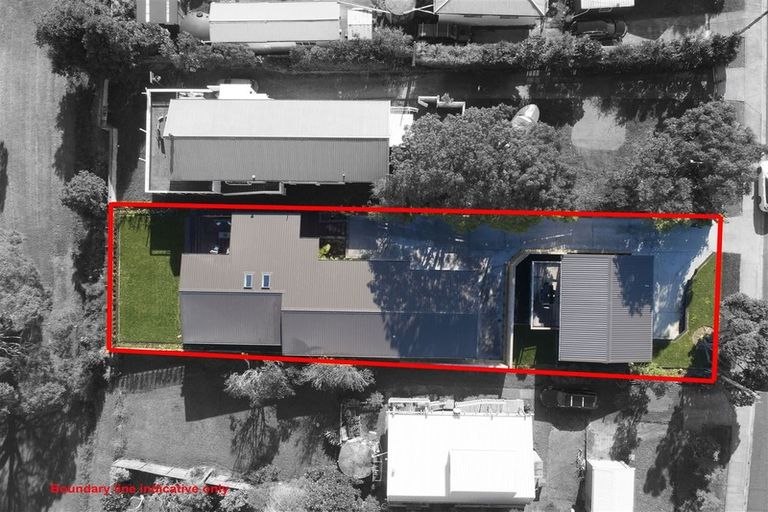 Photo of property in 17 Shakespear Road, Army Bay, Whangaparaoa, 0930