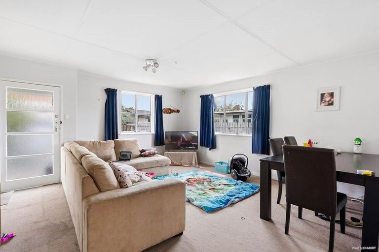 Photo of property in 2/10 Taka Street, Takanini, 2112