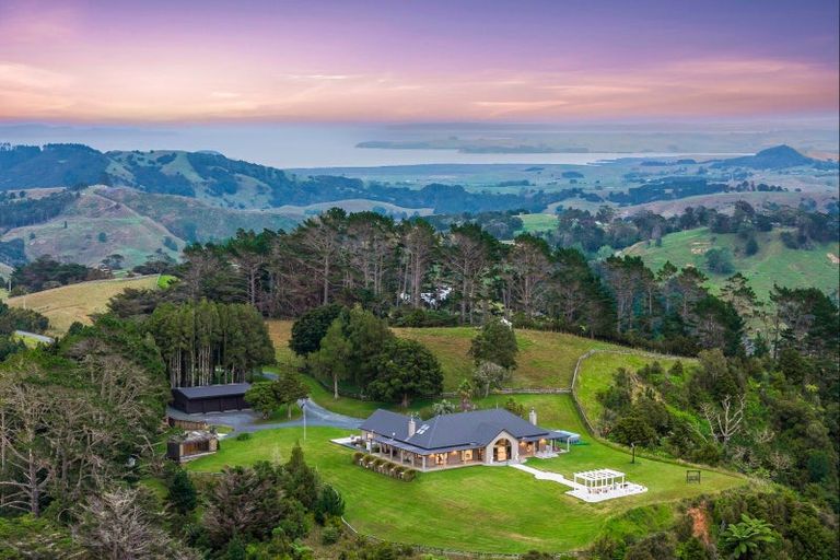 Photo of property in 140 Dill Road, Kaipara Flats, Warkworth, 0984