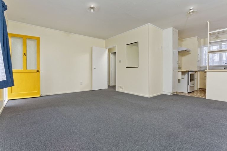 Photo of property in 40 Richards Avenue, Forrest Hill, Auckland, 0620