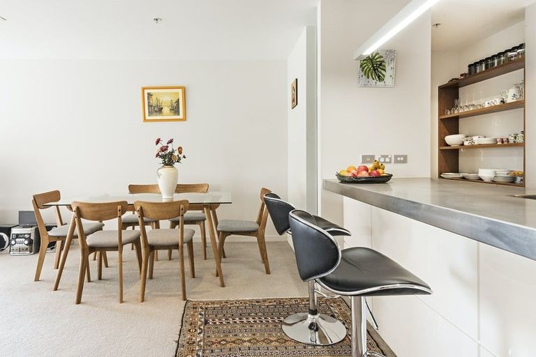 Photo of property in Piermont Apartments, 2a/82 Cable Street, Te Aro, Wellington, 6011