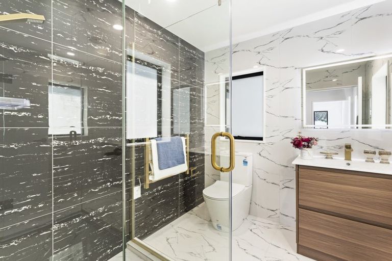 Photo of property in 3/142 Great South Road, Manurewa, Auckland, 2102