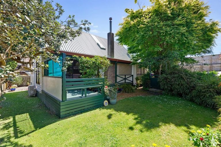 Photo of property in 204 Cambridge Road, Bethlehem, Tauranga, 3110