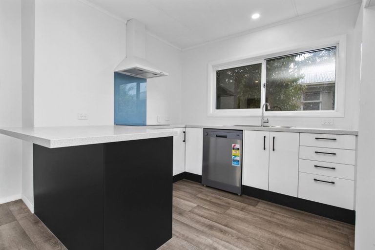 Photo of property in 39 Yeats Crescent, Fairfield, Hamilton, 3214