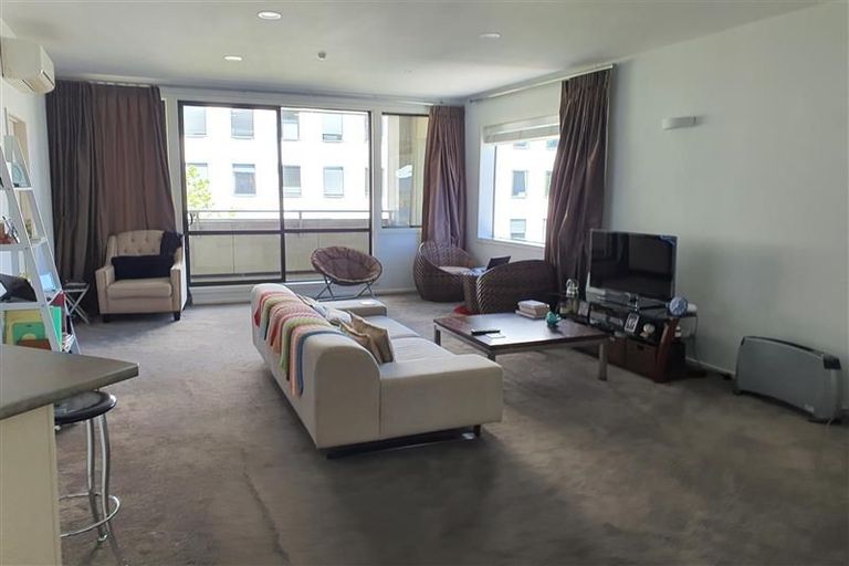 Photo of property in Embassy Apartments, 4a/18 Wakefield Street, Auckland Central, Auckland, 1010