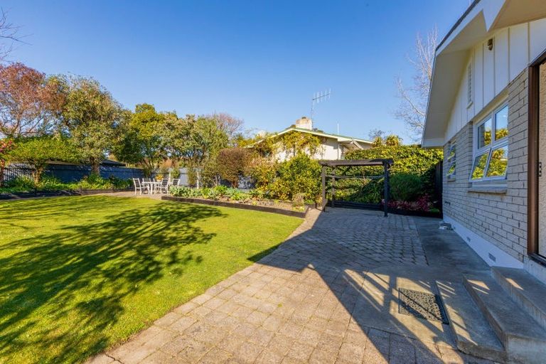 Photo of property in 19 Selwyn Road, Havelock North, 4130