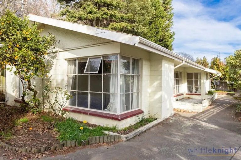 Photo of property in 69 Yaldhurst Road, Sockburn, Christchurch, 8042