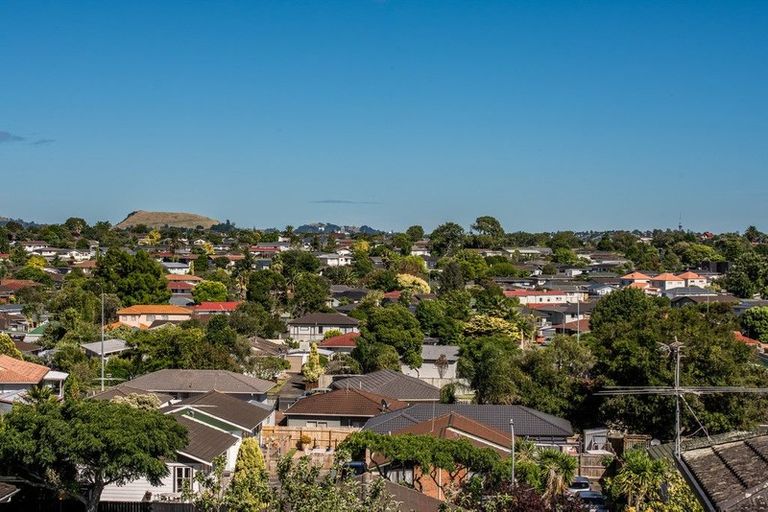 Photo of property in 1/24 Cranberry Place, Bucklands Beach, Auckland, 2012