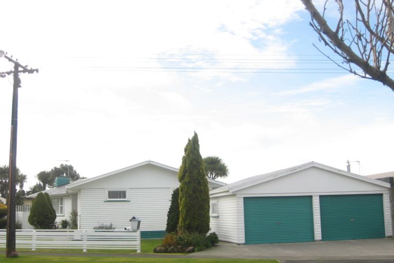 Photo of property in 20 Regan Street, Stratford, 4332