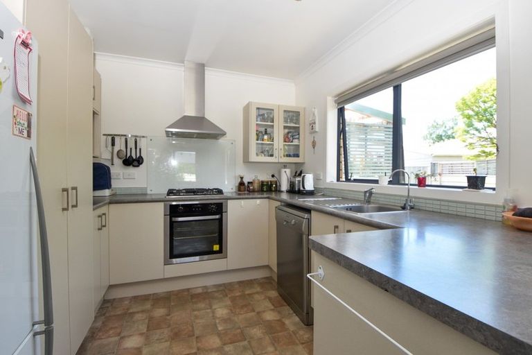 Photo of property in 10a Taylor Street, Carterton, 5713