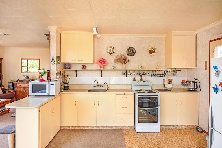 Photo of property in 42 Jessop Street, South Hill, Oamaru, 9400