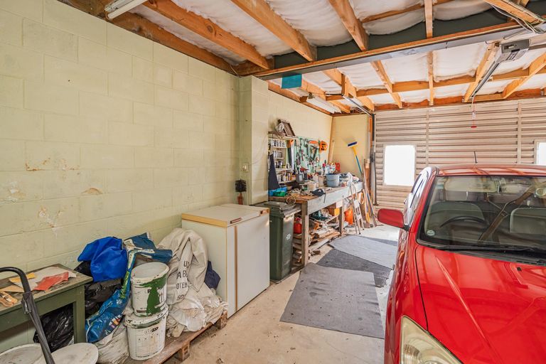 Photo of property in 42 Jessop Street, South Hill, Oamaru, 9400