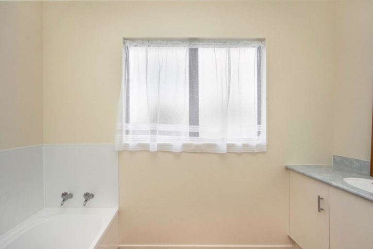 Photo of property in 21 Penney Green, Nawton, Hamilton, 3200