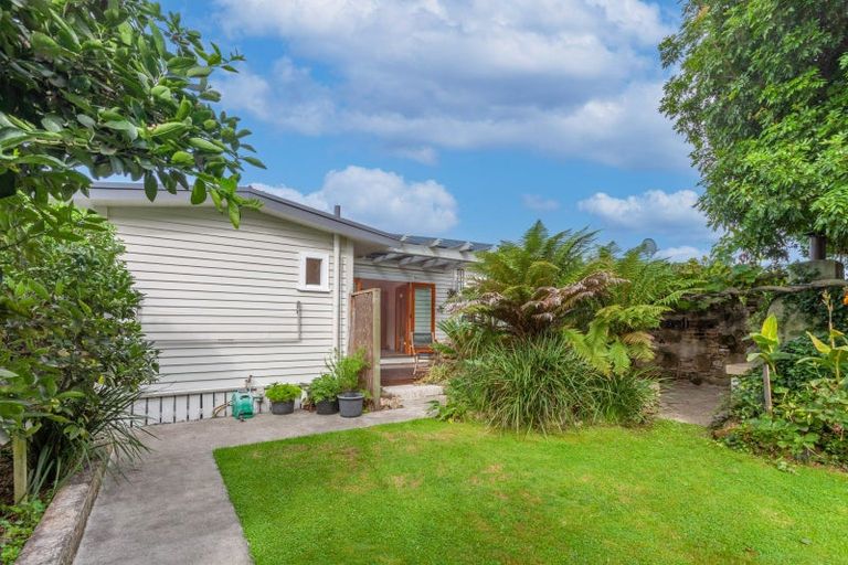 Photo of property in 611 Saint Aubyn Street West, Saint Leonards, Hastings, 4120