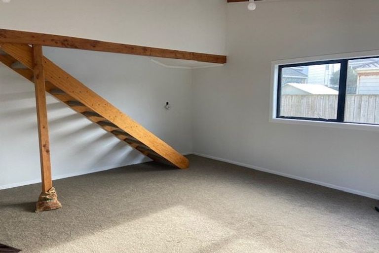 Photo of property in 4/110 Freyberg Street, Lyall Bay, Wellington, 6022