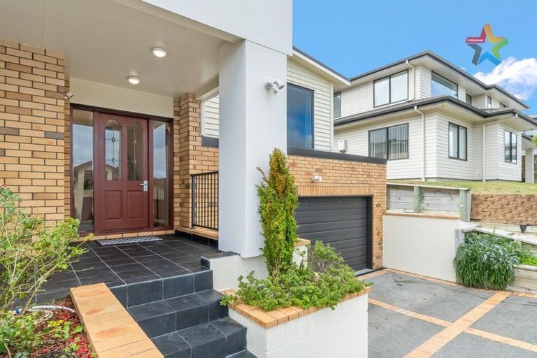 Photo of property in 93 Cedar Street, Maungaraki, Lower Hutt, 5010