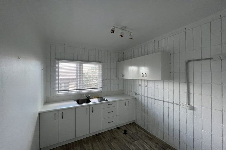 Photo of property in 257 Royal Road, Massey, Auckland, 0614