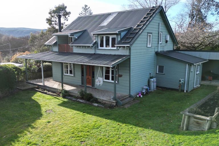 Photo of property in 42 Parsonage Road, Lawrence, 9532