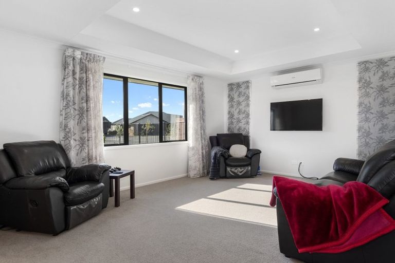 Photo of property in 15 Greystone Place, Omokoroa, 3114
