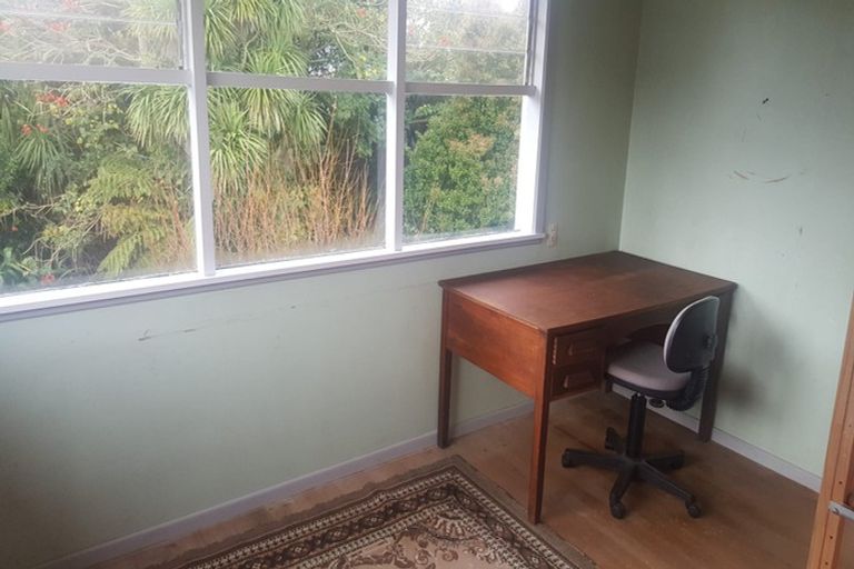 Photo of property in 48 Island Bay Road, Beach Haven, Auckland, 0626