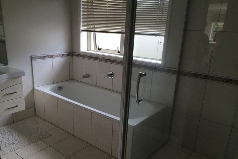 Photo of property in 64 Toscana Drive, Karaka, Papakura, 2113