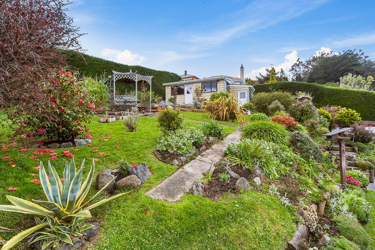 Photo of property in 43 Sunbury Street, Andersons Bay, Dunedin, 9013