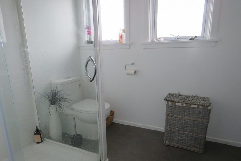 Photo of property in 6 Dacre Street, Oamaru North, Oamaru, 9400