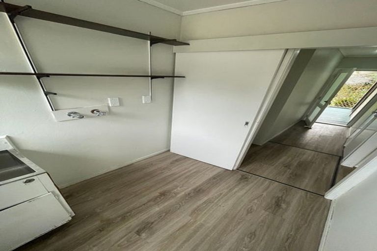 Photo of property in 9 Hamblyn Place, Ranui, Auckland, 0612