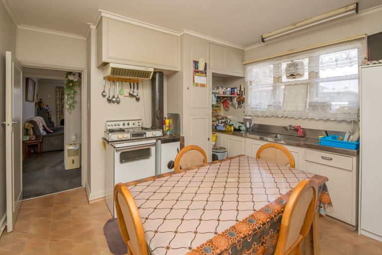 Photo of property in 230a Breezes Road, Aranui, Christchurch, 8061