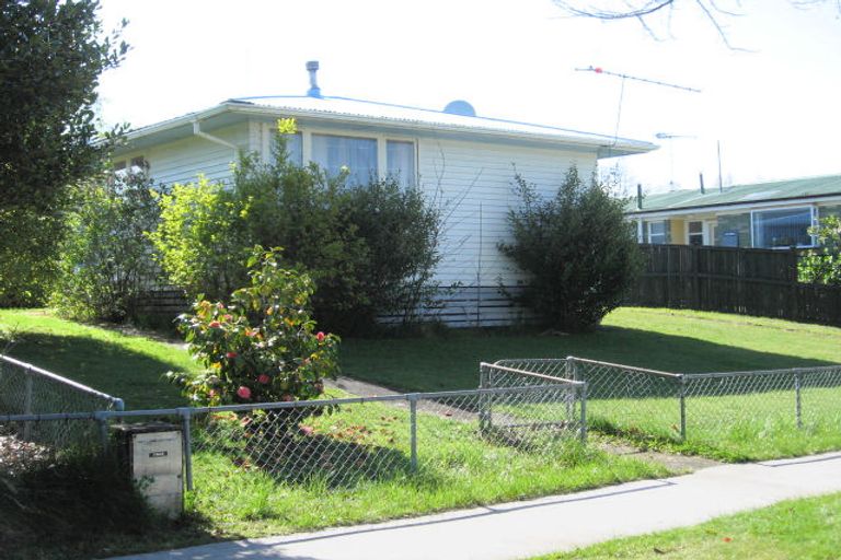 Photo of property in 39 Rangipoia Place, Turangi, 3334