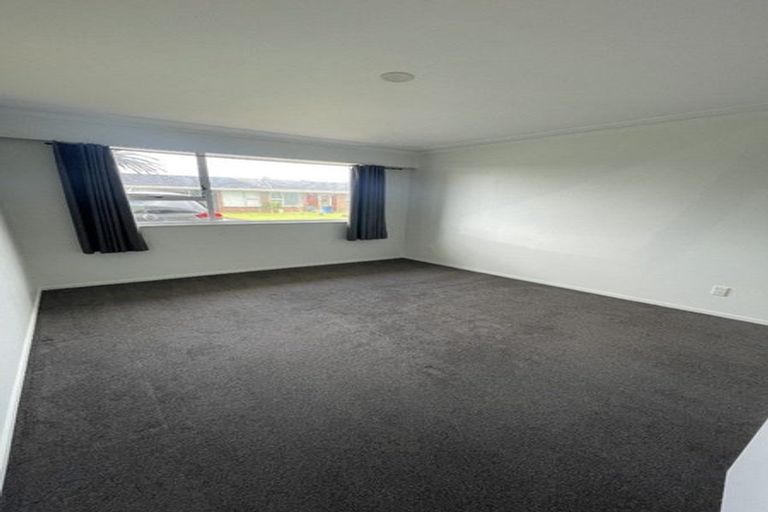 Photo of property in 2/1 Pine Street, New Lynn, Auckland, 0600