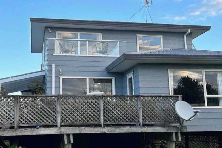 Photo of property in 52 Amorino Drive, Red Beach, 0932