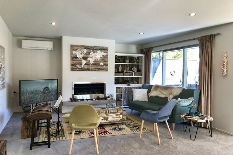 Photo of property in 9 Kahikatea Close, Campbells Bay, Auckland, 0630