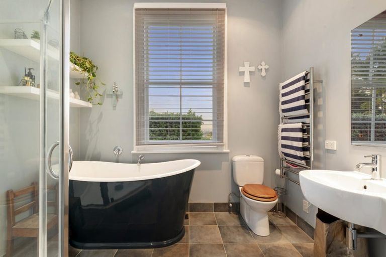 Photo of property in 392 Bawden Road, Dairy Flat, Albany, 0792