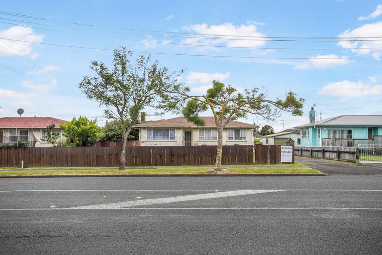 Photo of property in 14 Boundary Road, Clover Park, Auckland, 2019