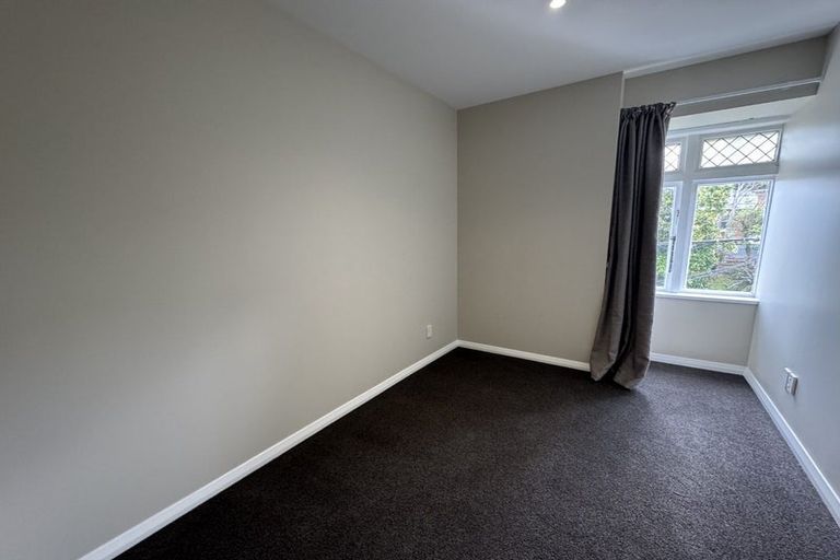 Photo of property in 77 Brougham Street, Mount Victoria, Wellington, 6011