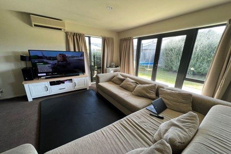 Photo of property in 17 Mosquito Place, Wigram, Christchurch, 8042