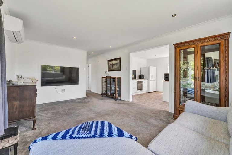 Photo of property in 282 Warea Road, Warea, New Plymouth, 4381