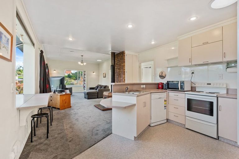 Photo of property in 8 Elwyn Crescent, Green Island, Dunedin, 9018