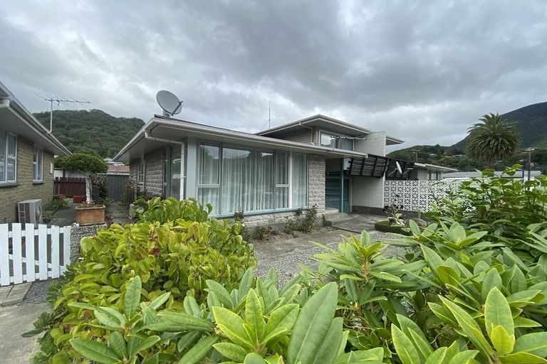 Photo of property in Nelson Square, Picton, 7220